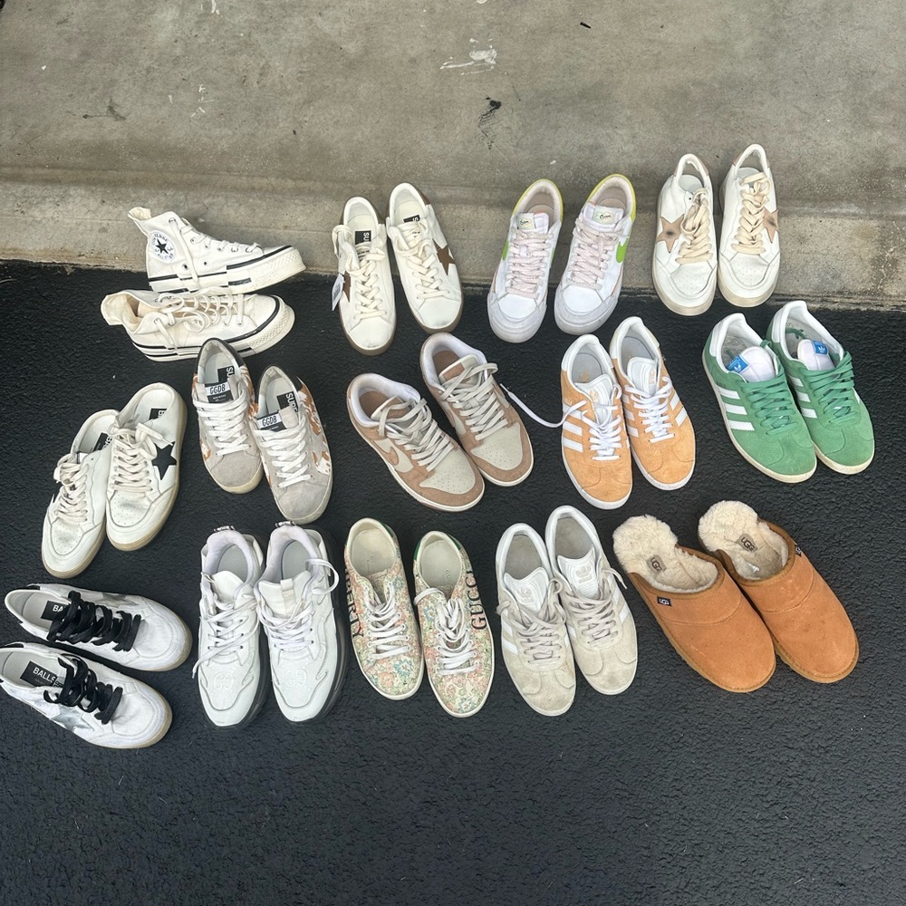 Women’s sneakers